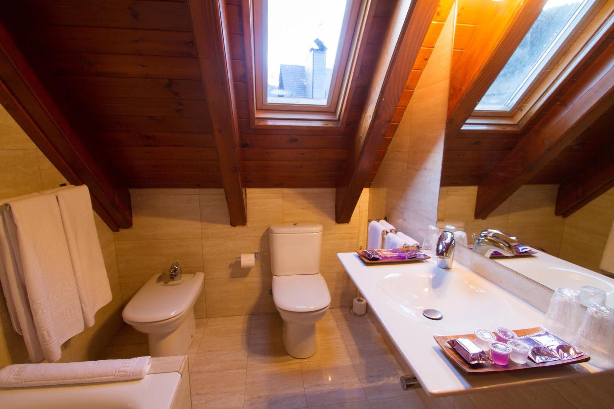 Gran Chalet Hotel & Petit Spa 维耶拉 外观 照片