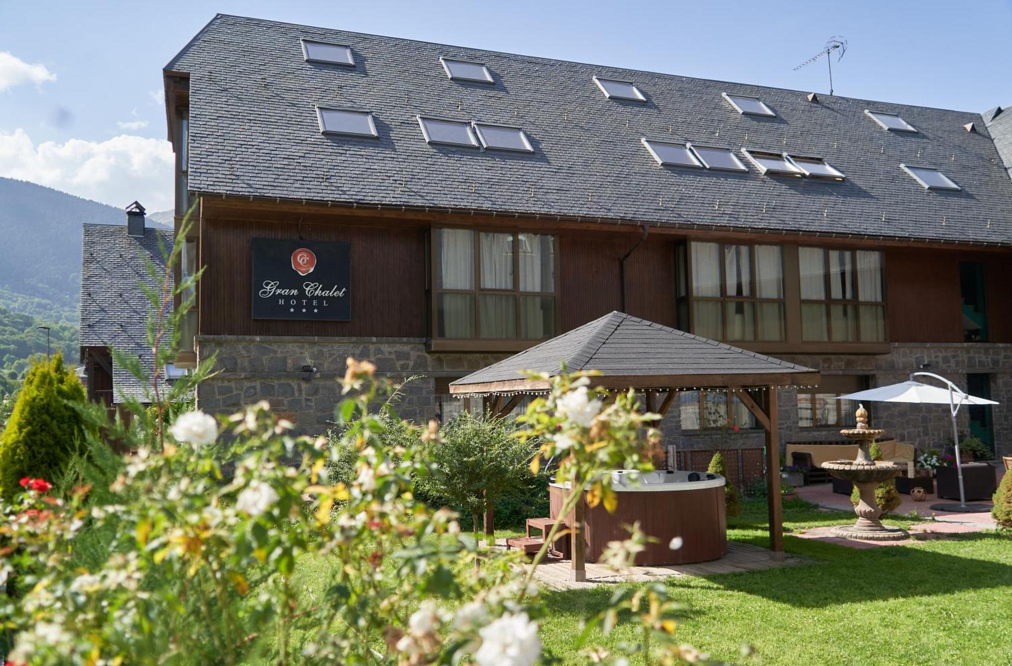 Gran Chalet Hotel & Petit Spa 维耶拉 外观 照片